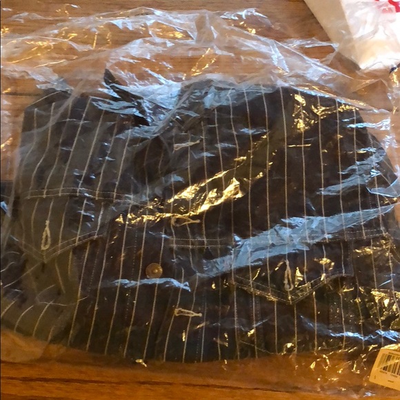 Supreme Levi’s Pinstripe Denim Trucker Jacket - Picture 2 of 3